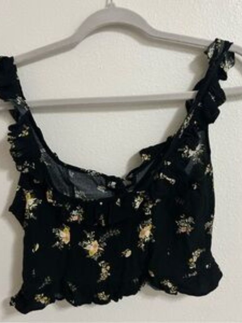 Black and yellow floral tank top❤